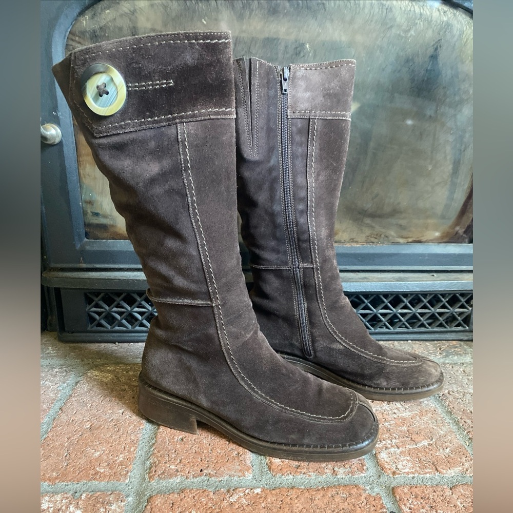 La Canadienne brown suede, knee-high, tall zip up boots women’s size 8